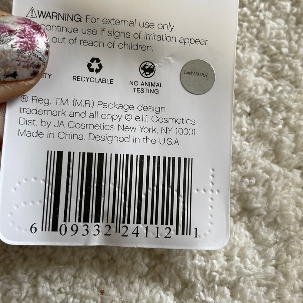 ELF makeup total face brush vegan cruelty free white cosmetics tool w cover - Picture 6 of 6
